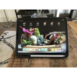 Ipad pro 11 inch zgan inc logitech keyboard 64gb