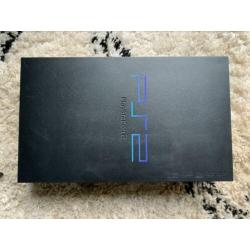 Playstation 2 met 2 controllers en 7 games