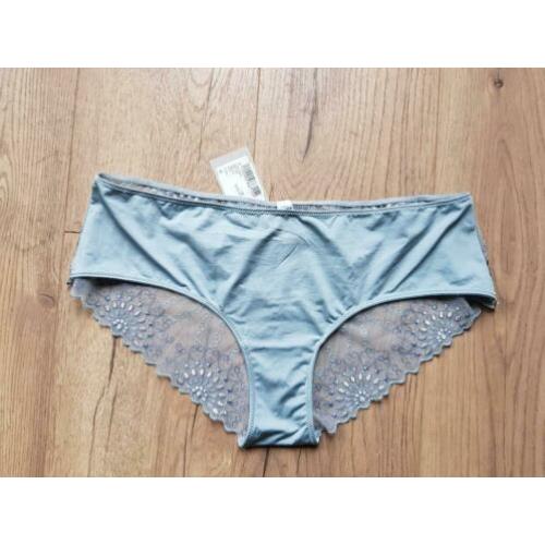Mey slip blauw ,maat 44,art nummer 79803, gladde voorzijde e