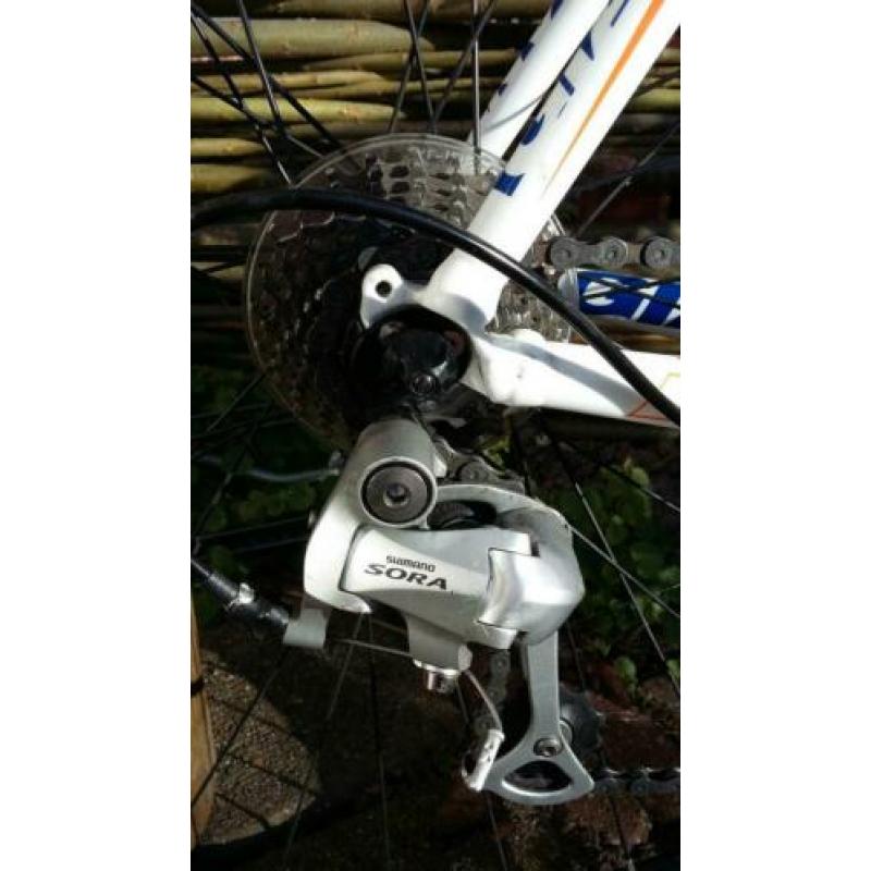 Giant Defy XL (60) zeer goede staat.