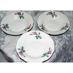 3 Brocante schaaltjes kommen roosjes made in China (1163)