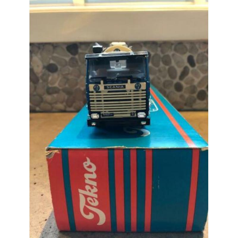 Tekno vrachtwagen 1:50, RTT