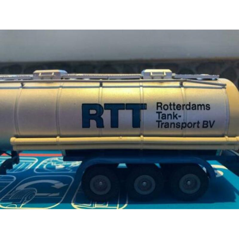 Tekno vrachtwagen 1:50, RTT