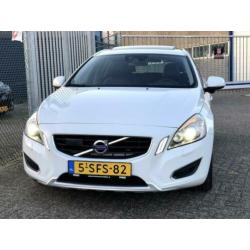 Volvo V60 2.4 D5 Summum *Xenon*Leder*Schuifdak*205 PK*