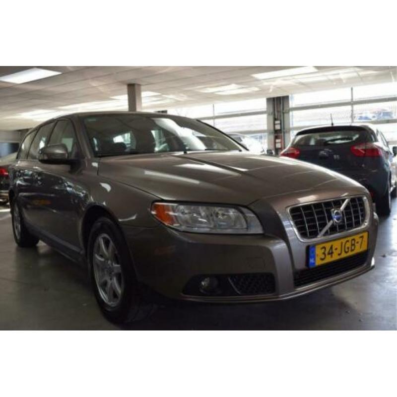 Volvo V70 2.0F Kinetic Clima Full Map Navigatie Vol Leder Tr