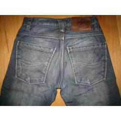 Refill jeans maat W28 valt klein meer W27 voor 6,50!!