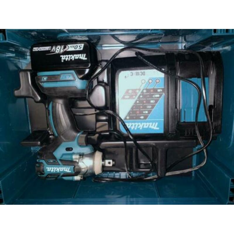 NIEUWE makita