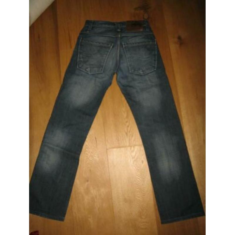 Refill jeans maat W28 valt klein meer W27 voor 6,50!!