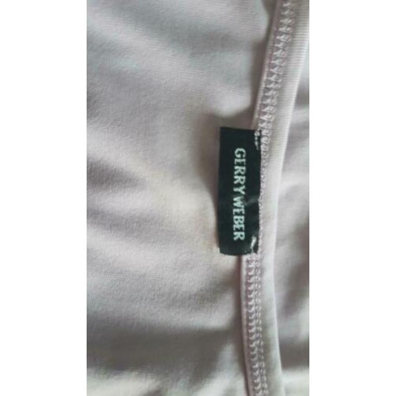 Nieuwstaat, leuke top van GERRY WEBER maat 46