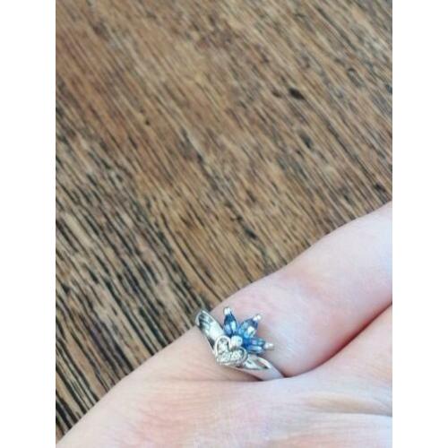 Wit gouden ring met tanzanite en diamant