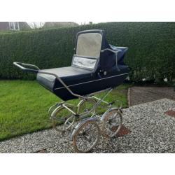 Kinder-en Wandelwagen 60-er jaren met veel chroom