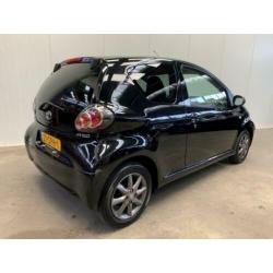 Toyota Aygo 1.0-12V Dynamic Navigator NAVI-AIRCO-LMV-PRIVATE