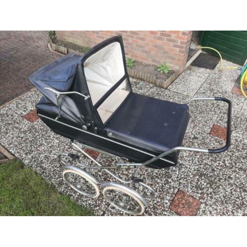 Kinder-en Wandelwagen 60-er jaren met veel chroom