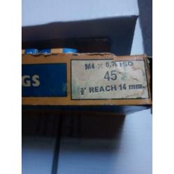 AC Delco Oude bougies Set van 8 in displaydoosje Fire Ring