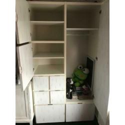 kledingkast garderobe White Wash kleur veel hang opberg ruim