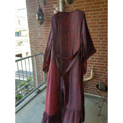 Kimono, kimonojurk, deels zijde. NIEUW