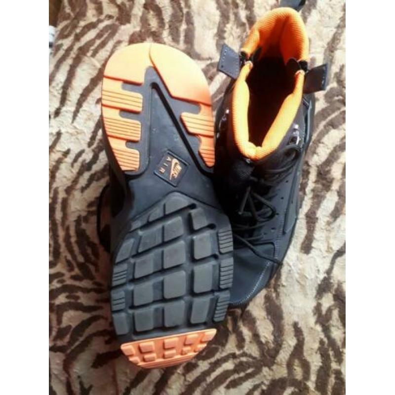 Nike air mt 44