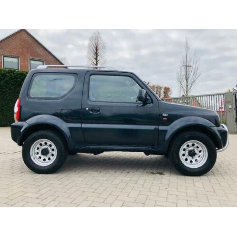 Suzuki jimny | 1.3 jx 4wd | 2002 | zwart