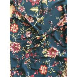 Gekleurde blouse met ruffles - maat M