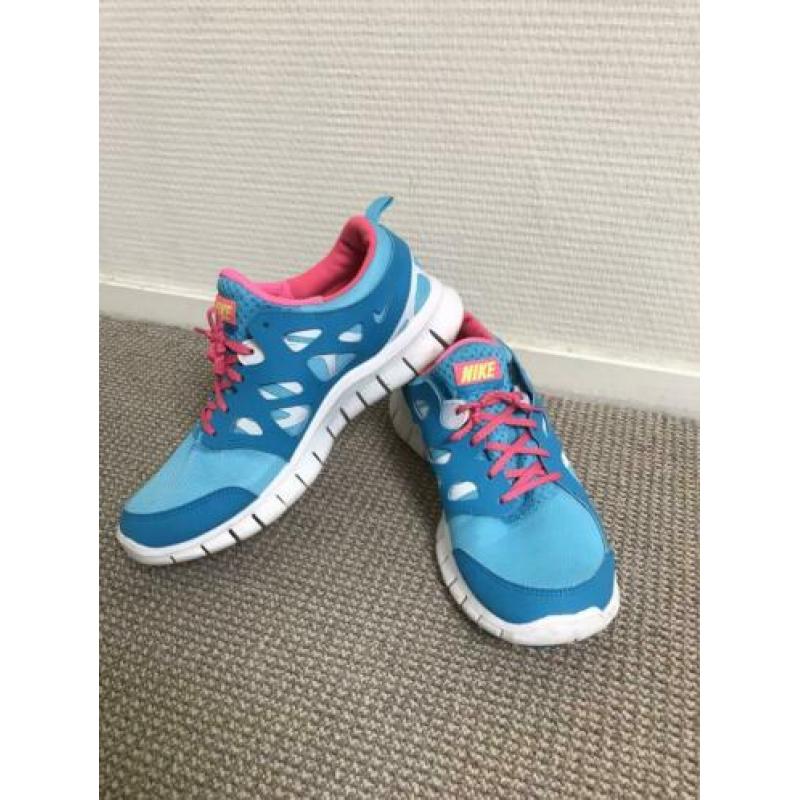 Blauwe Nike schoenen maat 38