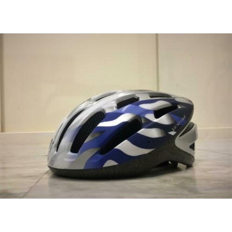Wielrenhelm – racefietshelm – 54-58cm maat M - in NIEUWSTAAT