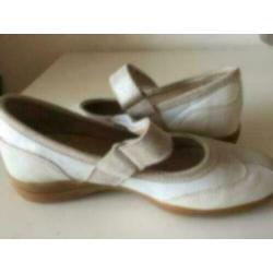 JR shoes damesschoenen maat 4 ( 37 ) wit leer TOP conditie