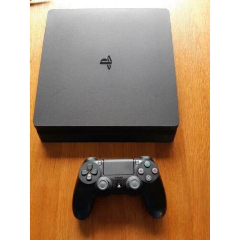 PlayStation 4 Slim 1TB