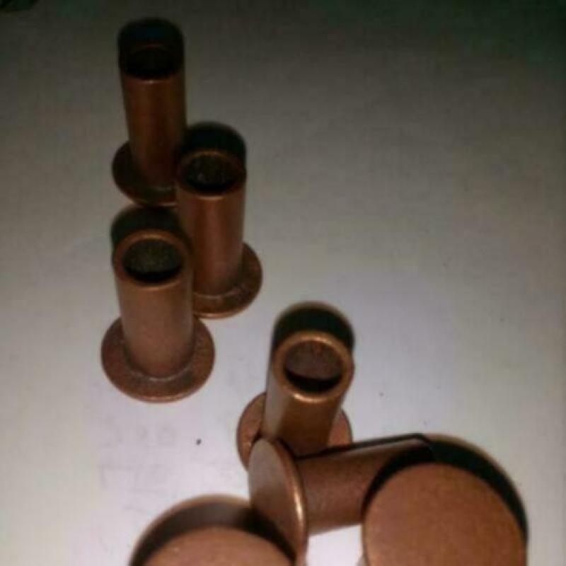 25 ST ROOD KOPEREN ( GEHARDE ) HOLLE KLINKNAGELS, o.a 4x8 mm