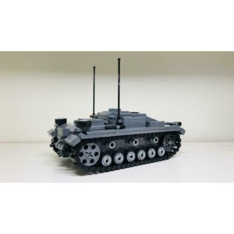 WW2 Duitse Stug III Ausf. F van LEGO (BrickMania)
