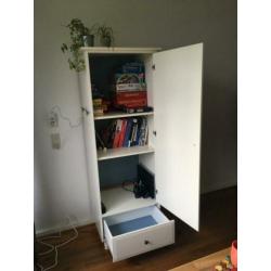 Stevige witte kast
