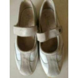 JR shoes damesschoenen maat 4 ( 37 ) wit leer TOP conditie
