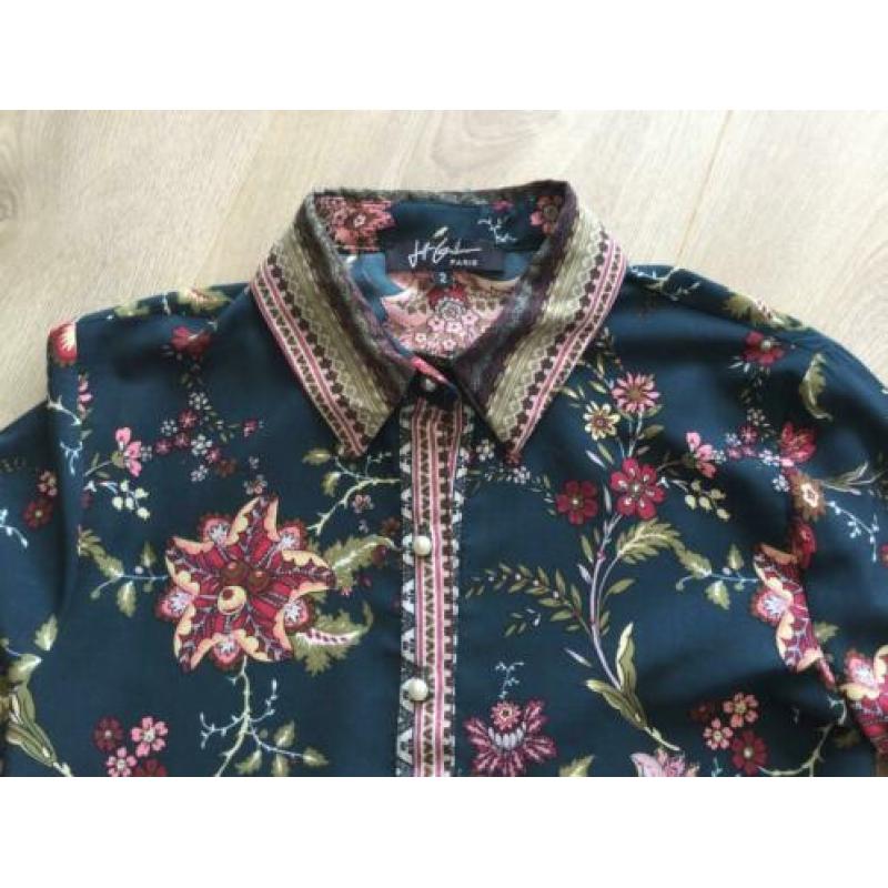 Gekleurde blouse met ruffles - maat M