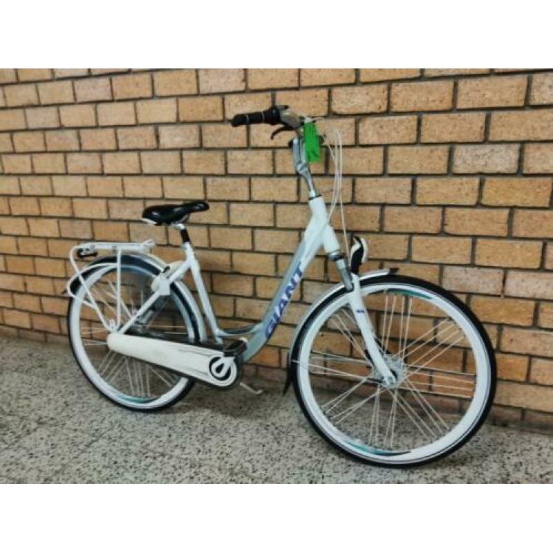 Fietshokje Hoofddorp: Giant Ultimo damesfiets D50 7V