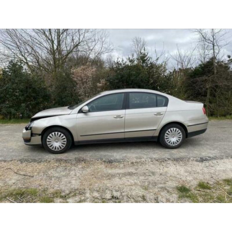 Volkswagen Passat Sedan 1.6 FSI |Open dak|80dkm|