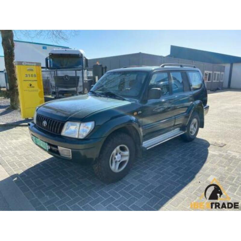 Toyota LAND CRUISER LANDCRUISER 90 3.0 D4-D AUT 5D SRW Airco