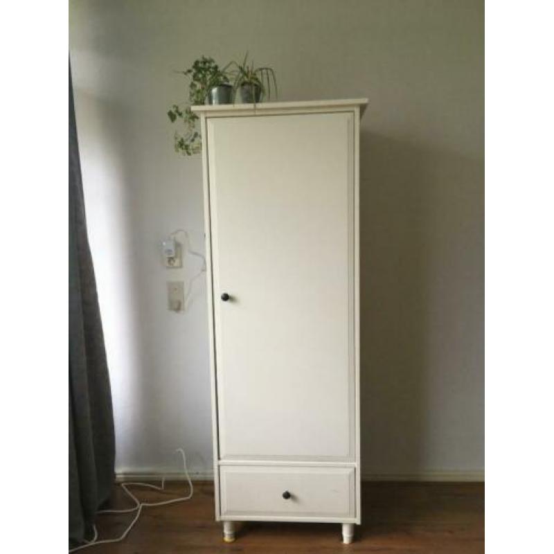 Stevige witte kast