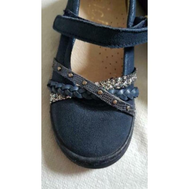 Zo goed als nieuw leren sandalen Click maat 24