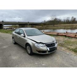 Volkswagen Passat Sedan 1.6 FSI |Open dak|80dkm|