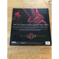 Queen - One Vision. 4 DVD's en Boek-Set. Nieuwstaat.