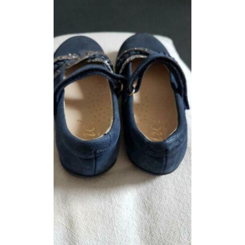Zo goed als nieuw leren sandalen Click maat 24