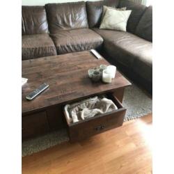 Dressoir met bijpassende tafel