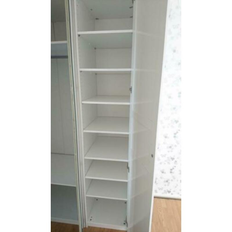 Ikea pax kledingkast met hoekelement en spiegeldeur