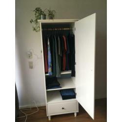 Stevige witte kast