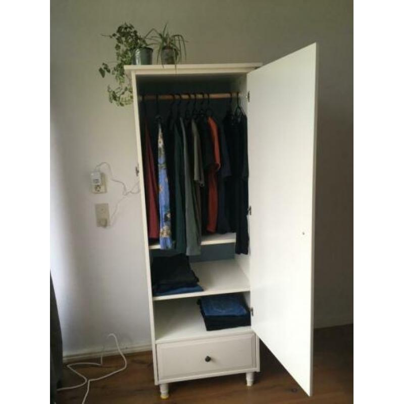 Stevige witte kast