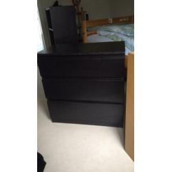 Ladekast en kastje Ikea zwart