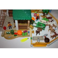 Te koop Playmobil kinderboerderij set 3243 met doos