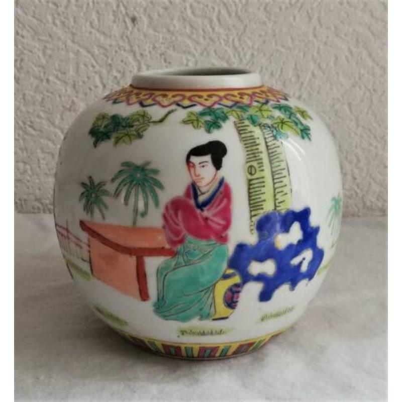 Chinese Gemberpot Famille Rose, Yongzheng, 20e