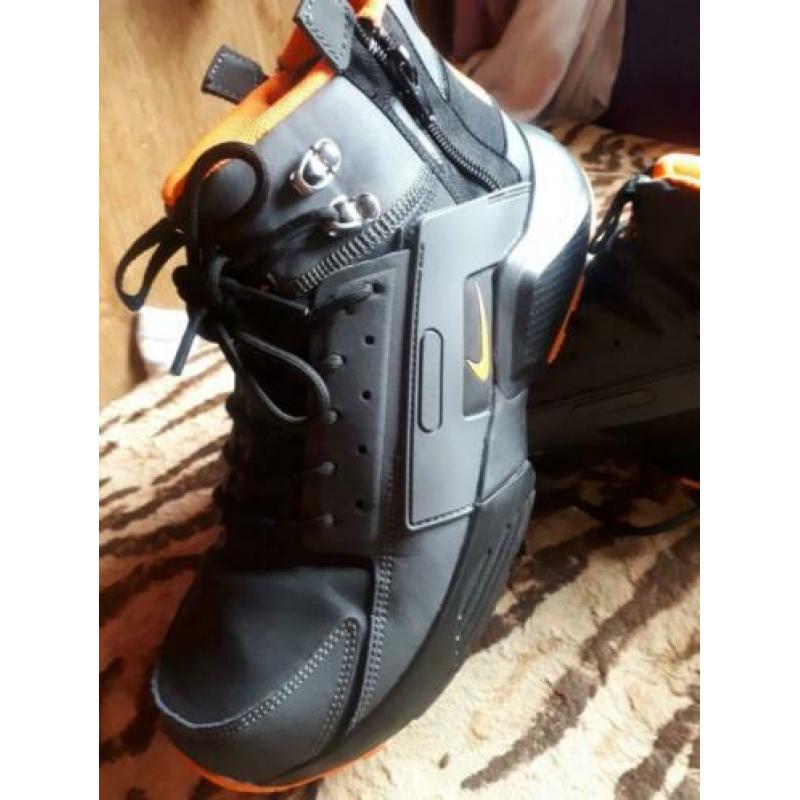 Nike air mt 44