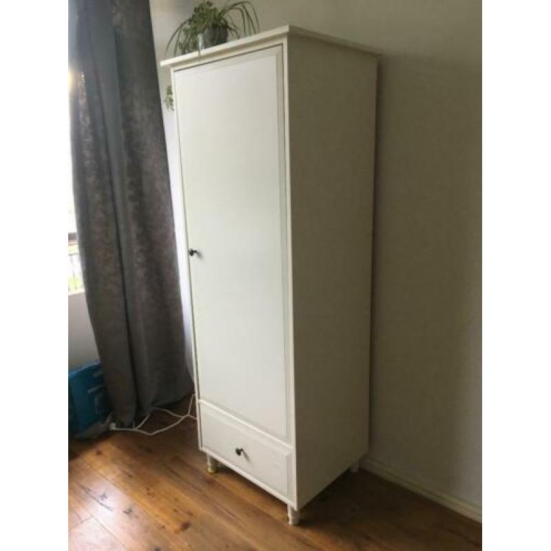 Stevige witte kast