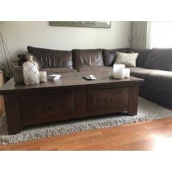 Dressoir met bijpassende tafel